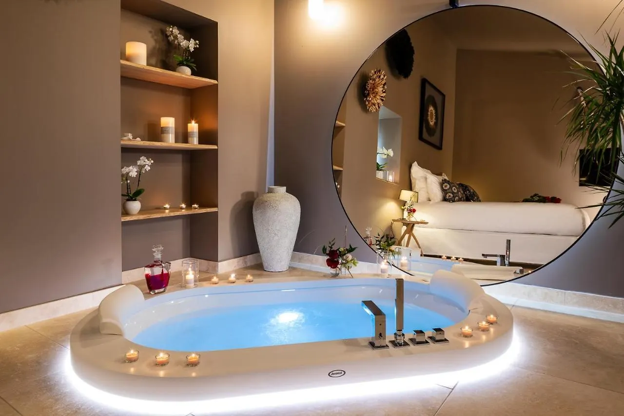 Guest house La Bastide De Damien, 5 Clefs Demeure D'Exception Et Table Remarquable Dans Le Guide Teritoria, Jacuzzi Privatif, Cuisine Etoilee Dominique Frerard Hotel Aix-en-Provence