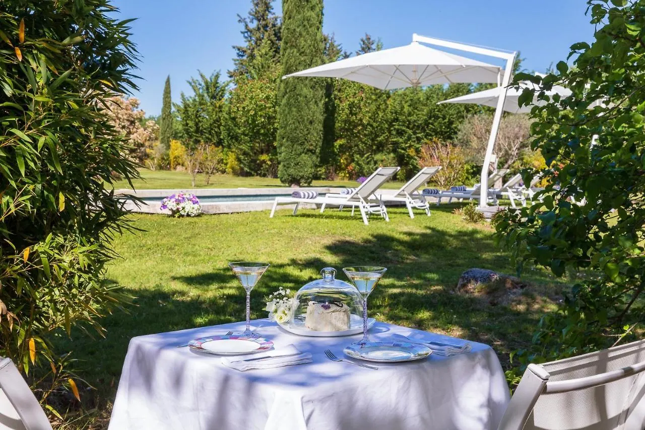 La Bastide De Damien, 5 Clefs Demeure D'Exception Et Table Remarquable Dans Le Guide Teritoria, Jacuzzi Privatif, Cuisine Etoilee Dominique Frerard Hotel Aix-en-Provence Gasthuis