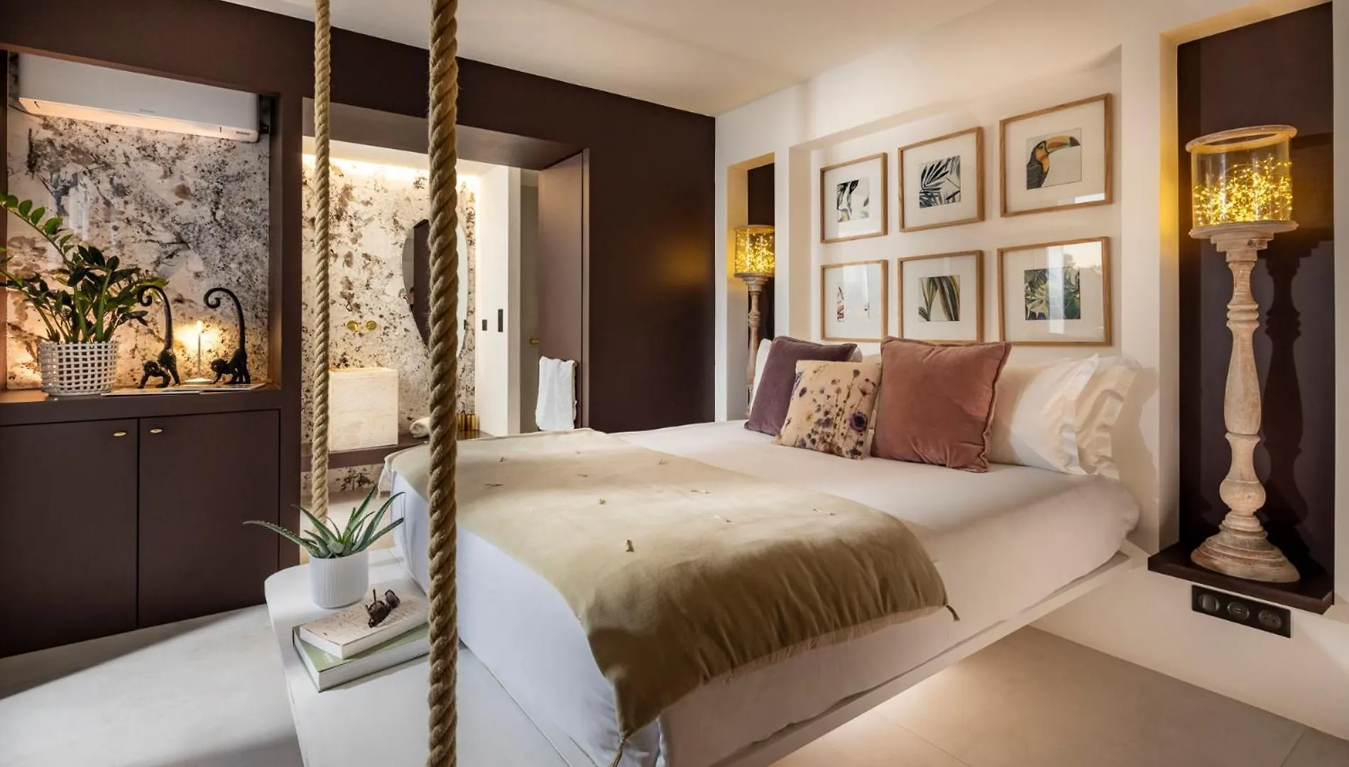 ***** Gasthof CHAMBRE ROMANTIQUE, JACUZZI et LIT D'EXCEPTION Aix-en-Provence Frankreich